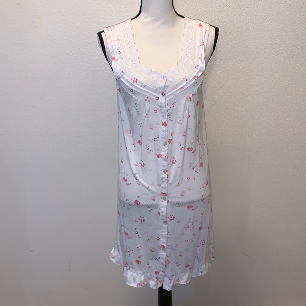 Body Touch white floral lace pleated button down nightgown